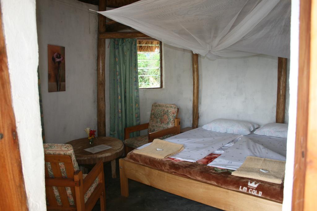 Amasiko Homestay Lake Bunyonyi Kabale Exterior photo
